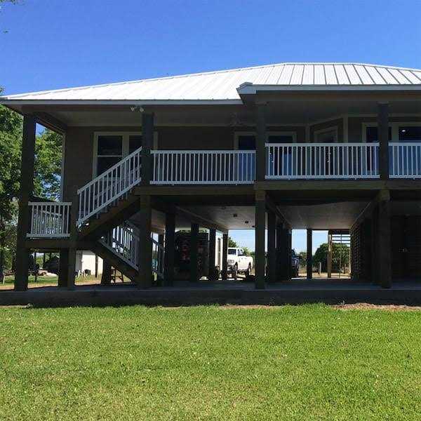 Weatherables Riviera 3.5 ft. H x 8 ft. W White Vinyl Railing Kit - Cheap Fitting