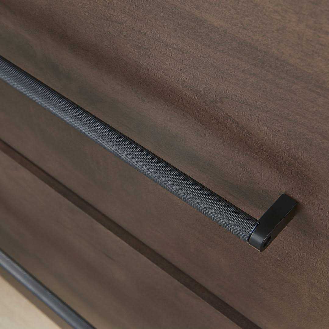 Top Knobs Amwell M2644 Bar Pull - Cheap Fitting