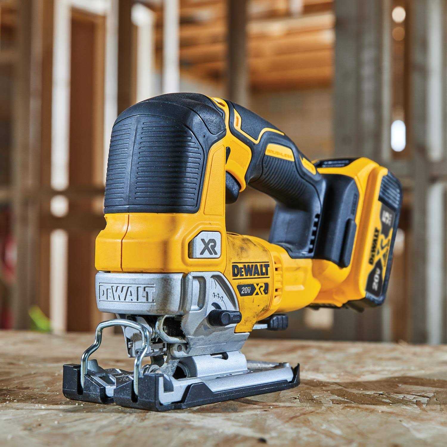 DeWalt 20V MAX XR Cordless Jig Saw Kit DCS334P1 - Cheap Fitting