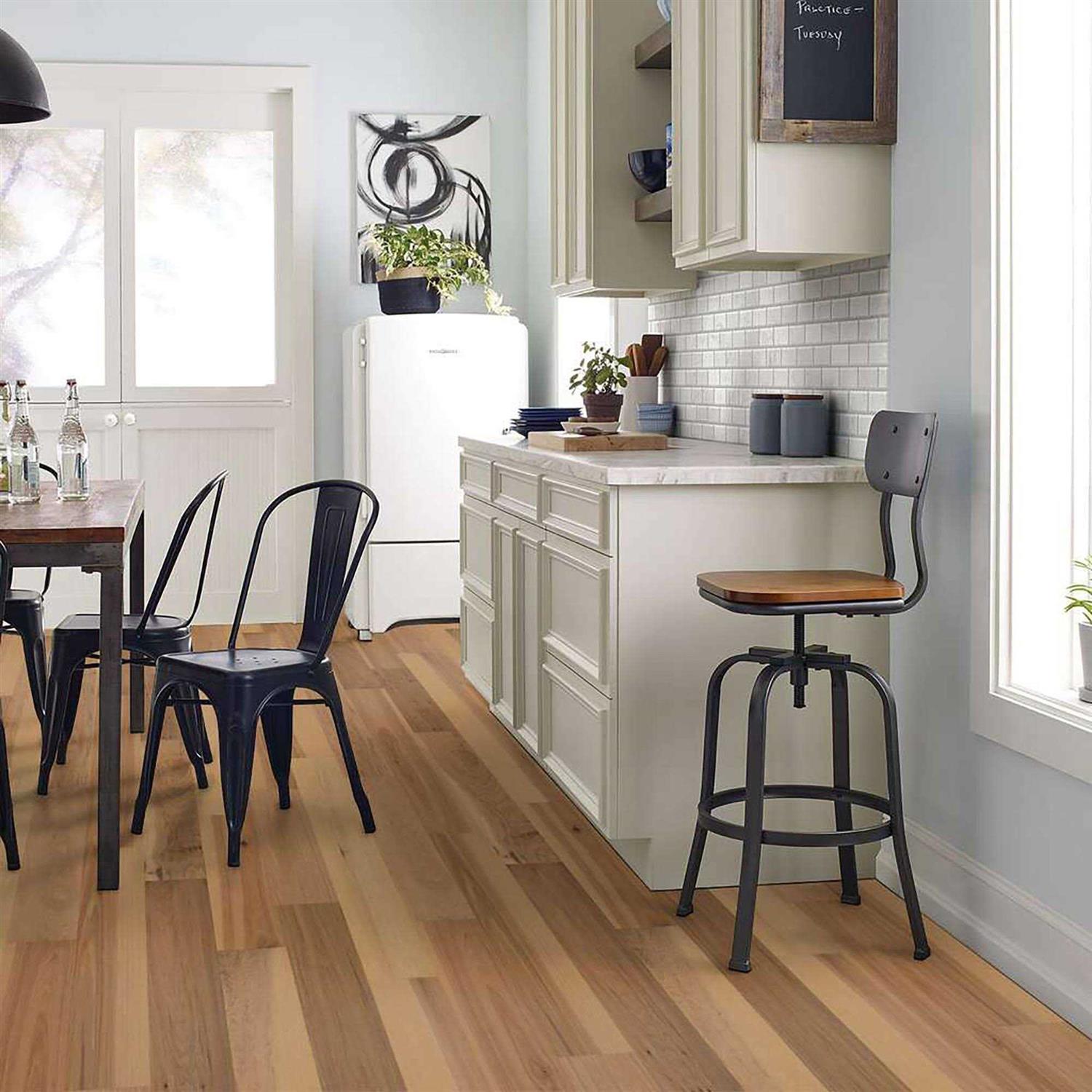 Shaw Floors Hardwood Flooring Sanctuary Hickory Reunion - Cheap Fitting