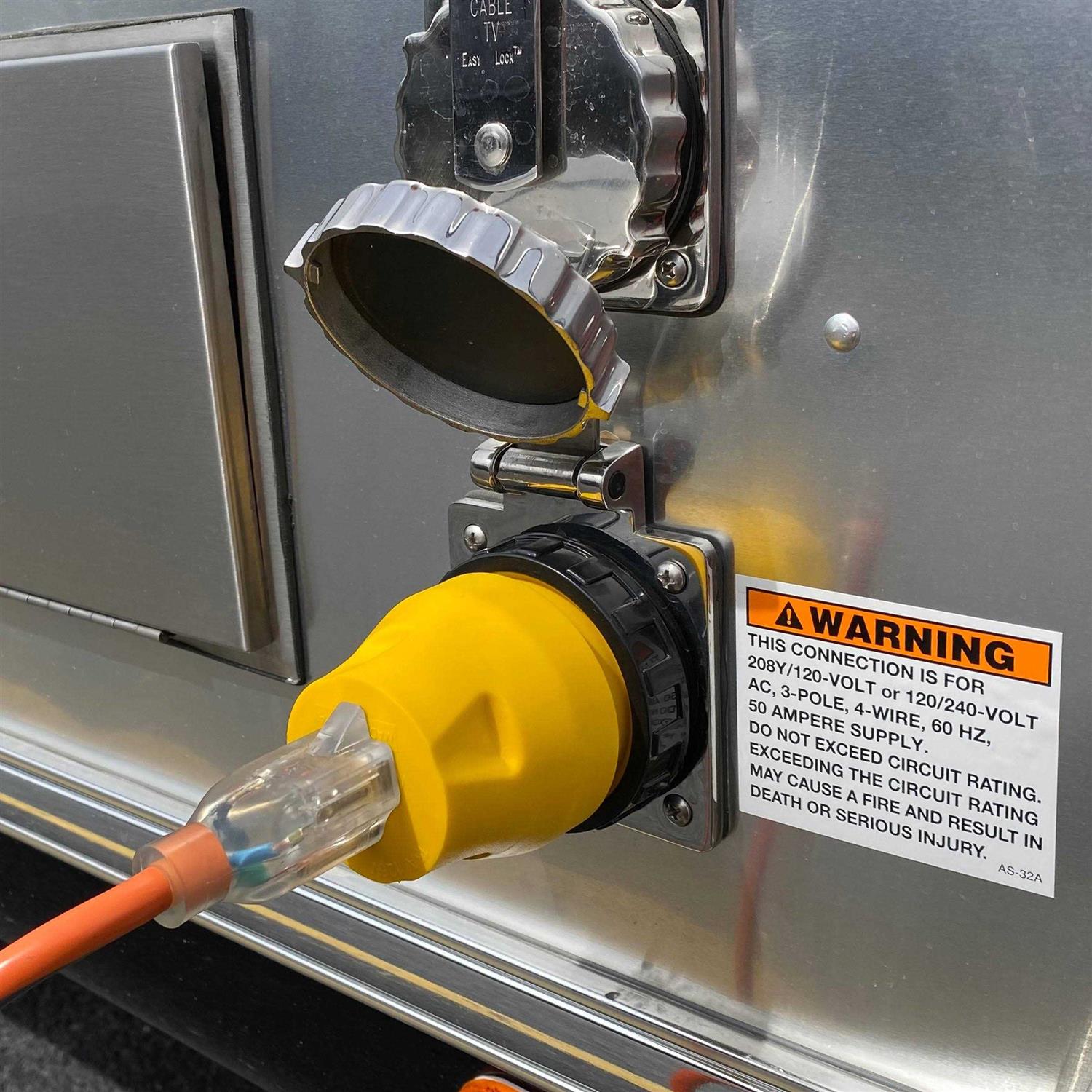 Sportsman Series 5-15P 15 Amp Male to SS2-50R 50 Amp Female Conversion Adapter Plug - Cheap Fitting