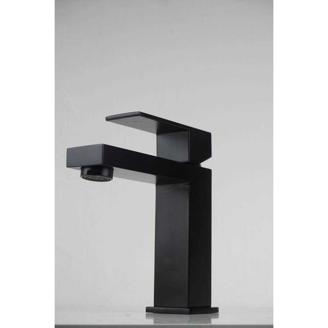 surfacedocto Luxurious Single Hole Single-Handle Bathroom Faucet in Matte Black YPG328 - Cheap Fitting