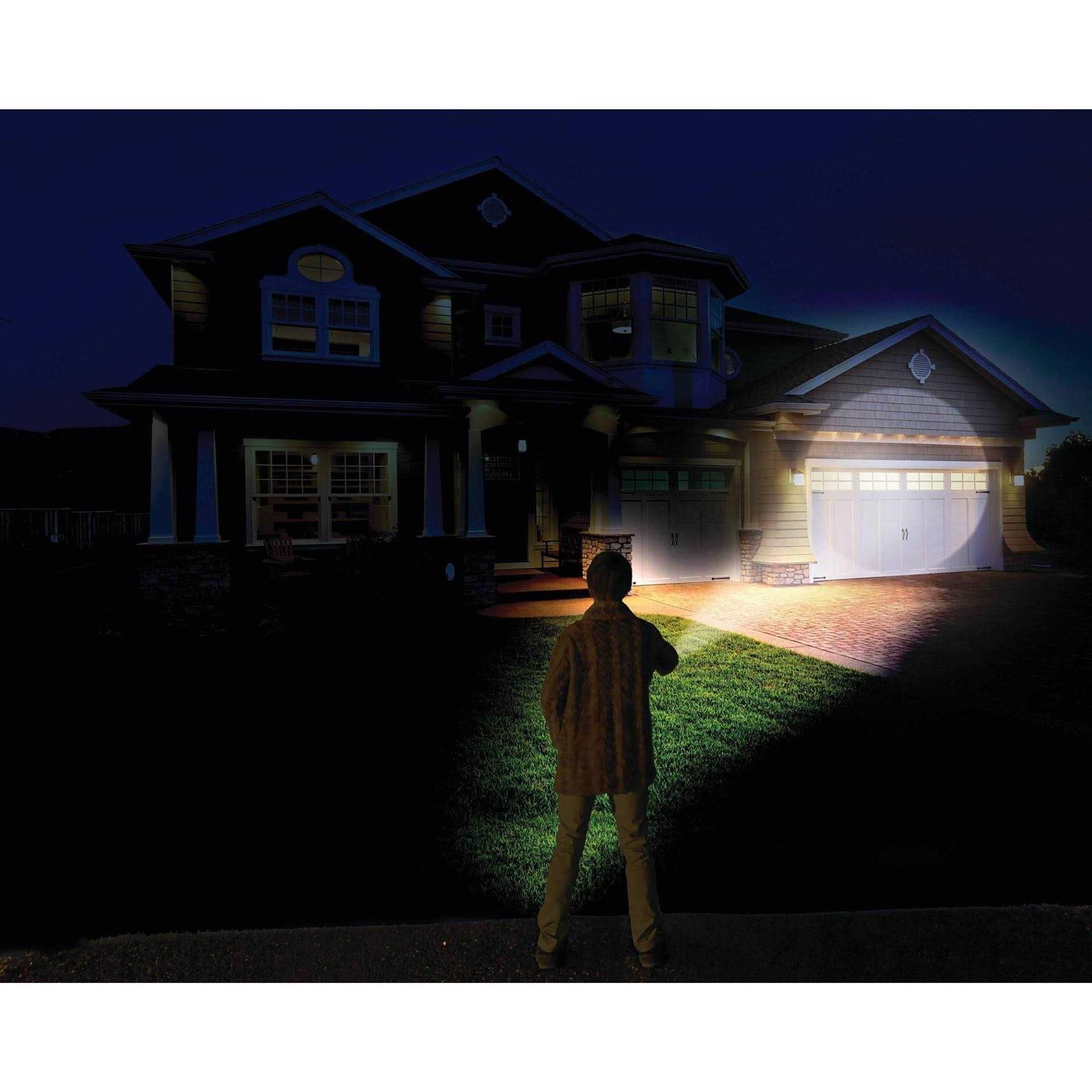 Bulbhead Atomic Beam 1200 lm Black LED Flashlight AAA Battery - Cheap Fitting