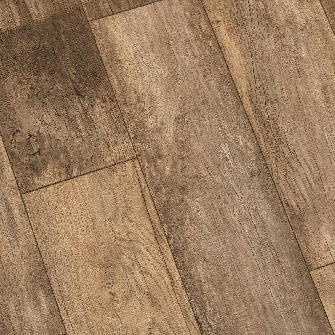 Mohawk Chalet Vista Oak Laminate - Cheap Fitting