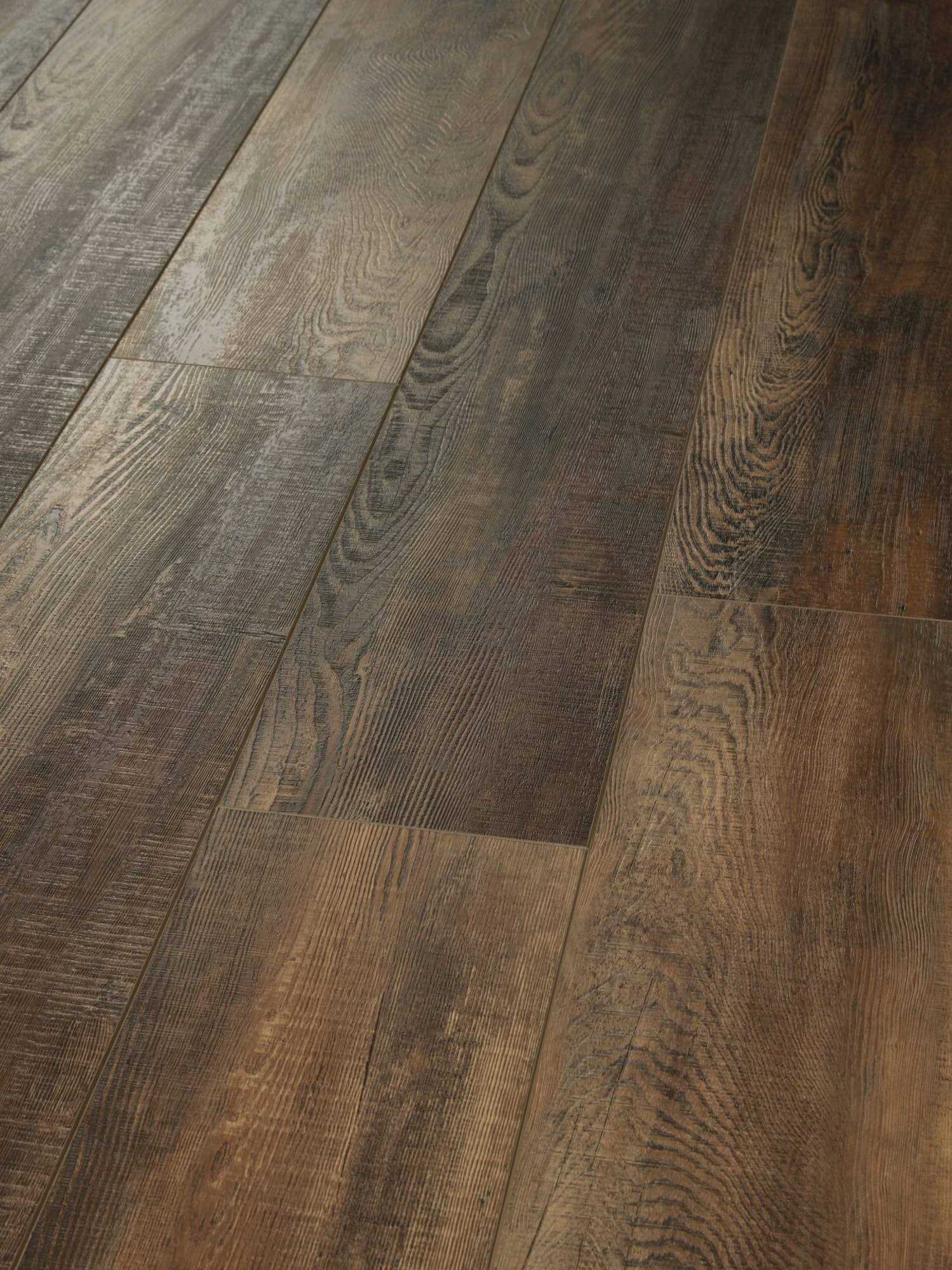 Shaw Luxury Vinyl Pantheon HD Plank Plus - Cheap Fitting