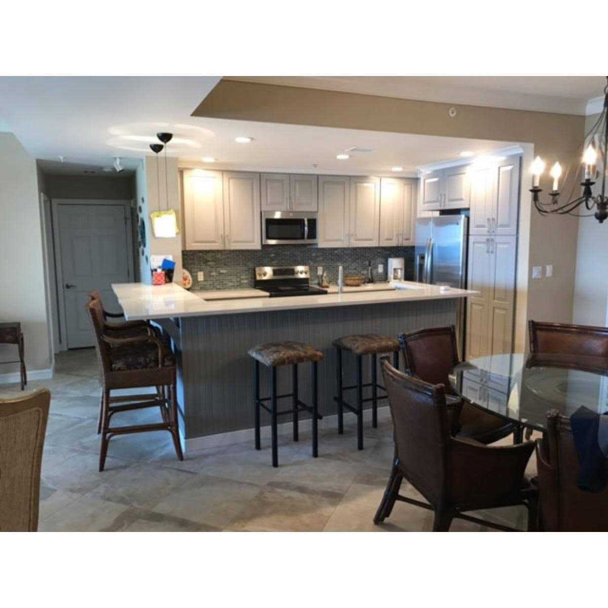 Ekena Millwork Traditional Rough Sawn Knee Brace - Cheap Fitting