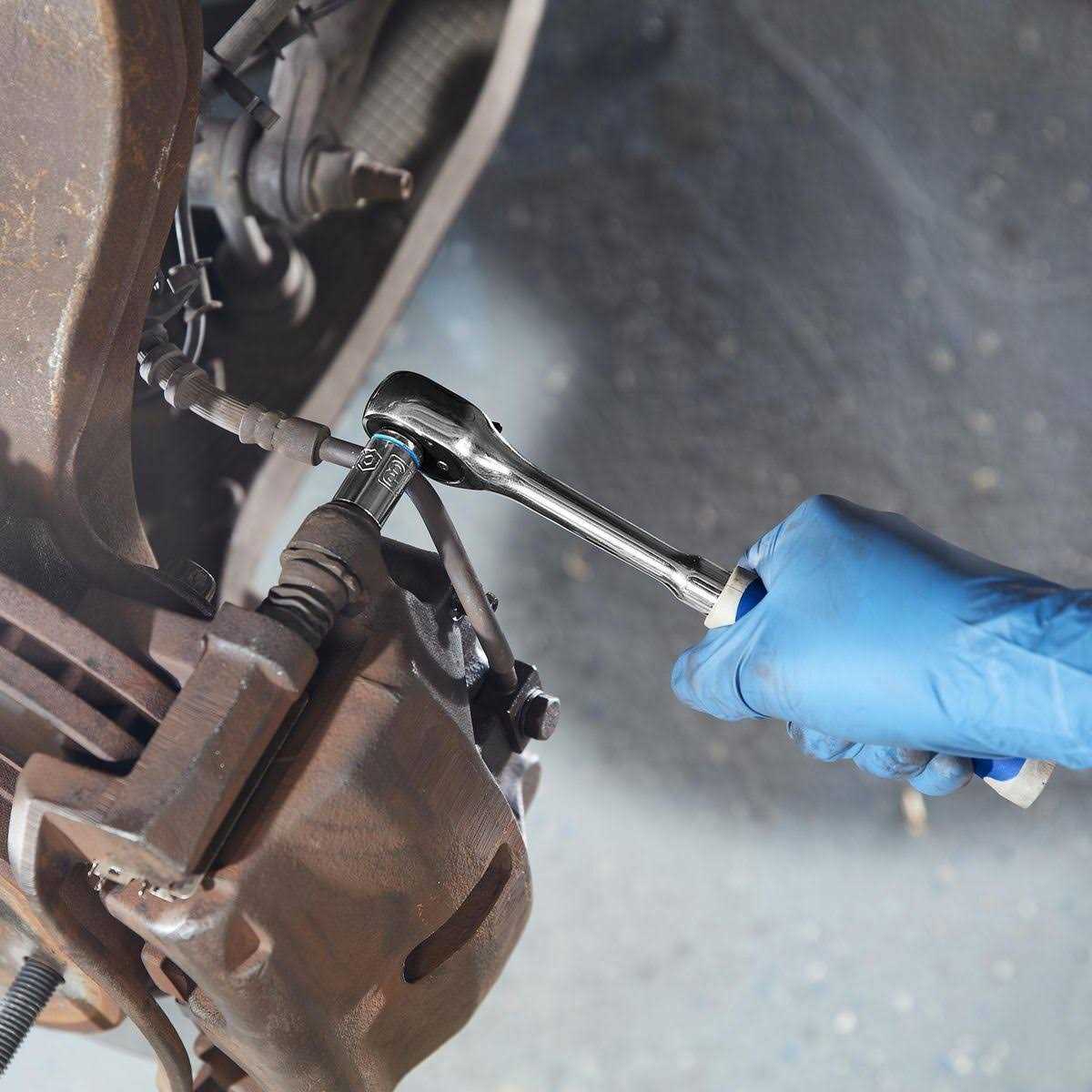 Quinn 3/8 in. Drive SAE and Metric High Visibility Socket Set - Cheap Fitting