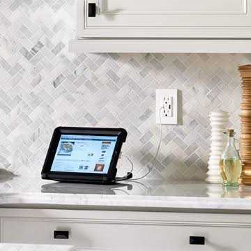 Leviton T5632-W USB Charger/Tamper-Resistant Duplex Receptacle - Cheap Fitting