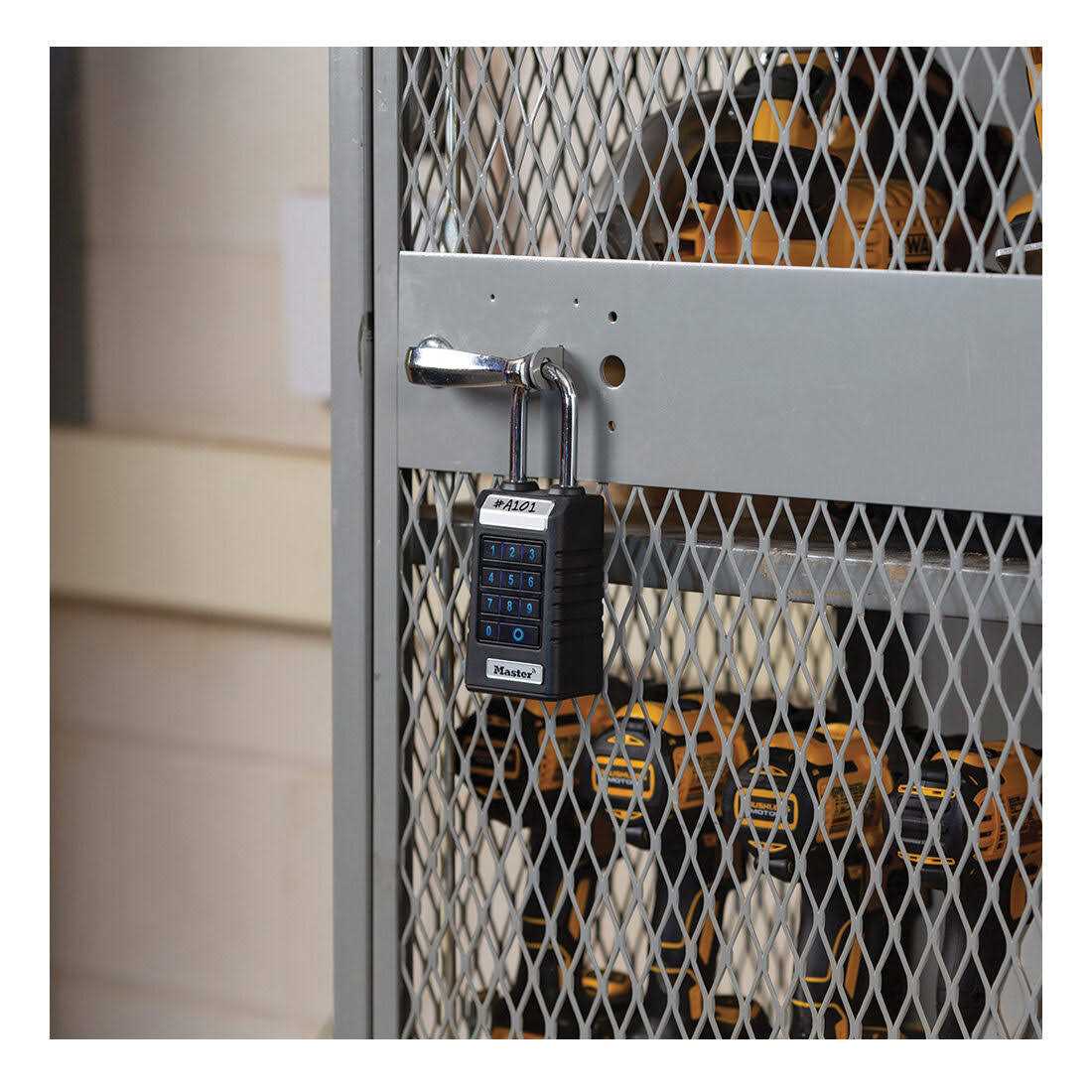 Master Lock 6400LJENT Bluetooth ProSeries Padlock - Cheap Fitting