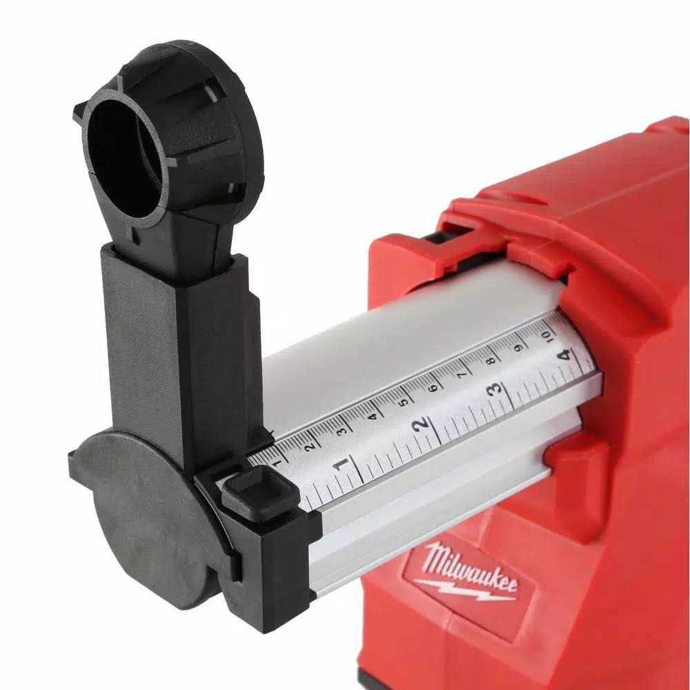 Milwaukee 2712-DE Dust Extractor - Cheap Fitting