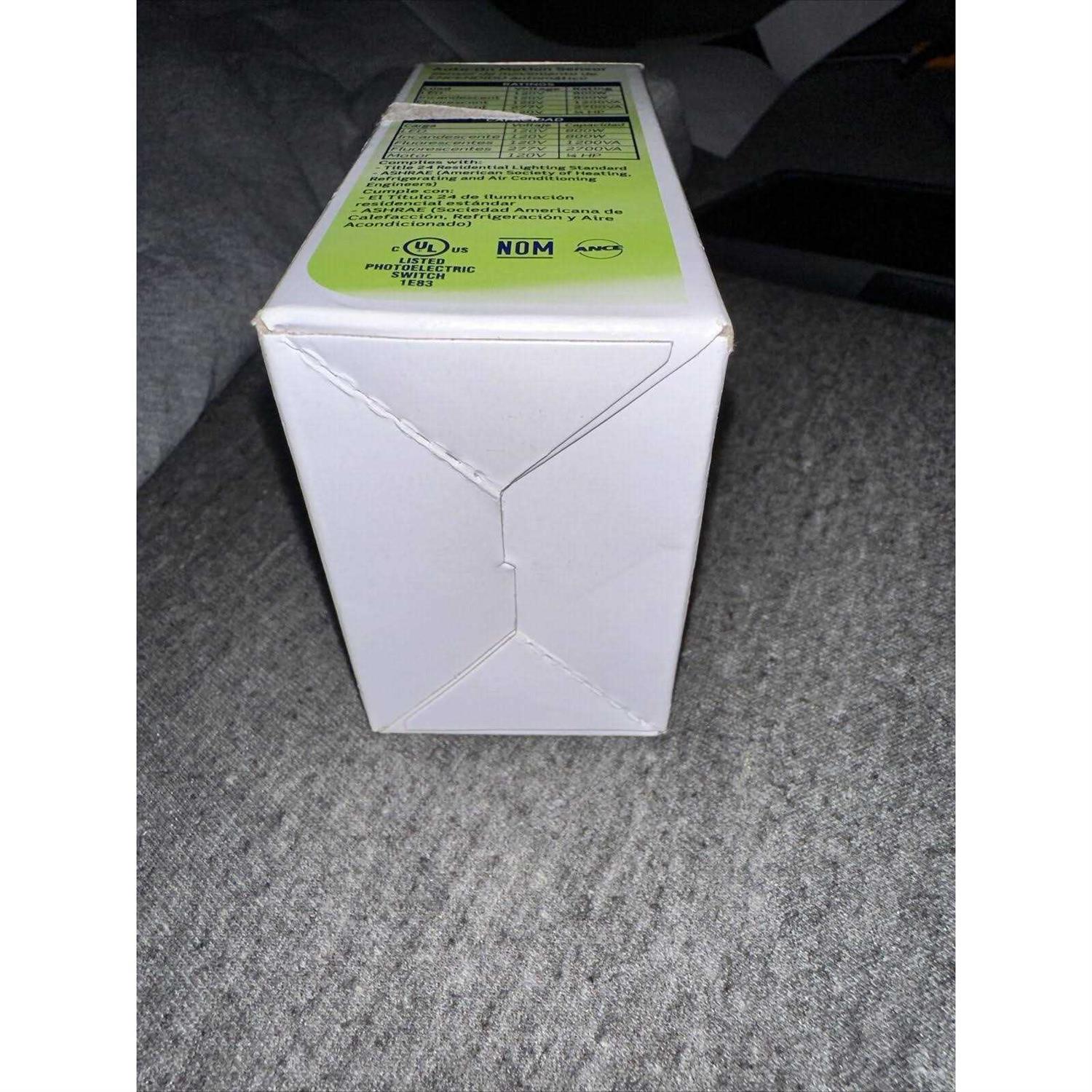 Leviton 3236692 Decora Motion Sensor Switch - Cheap Fitting