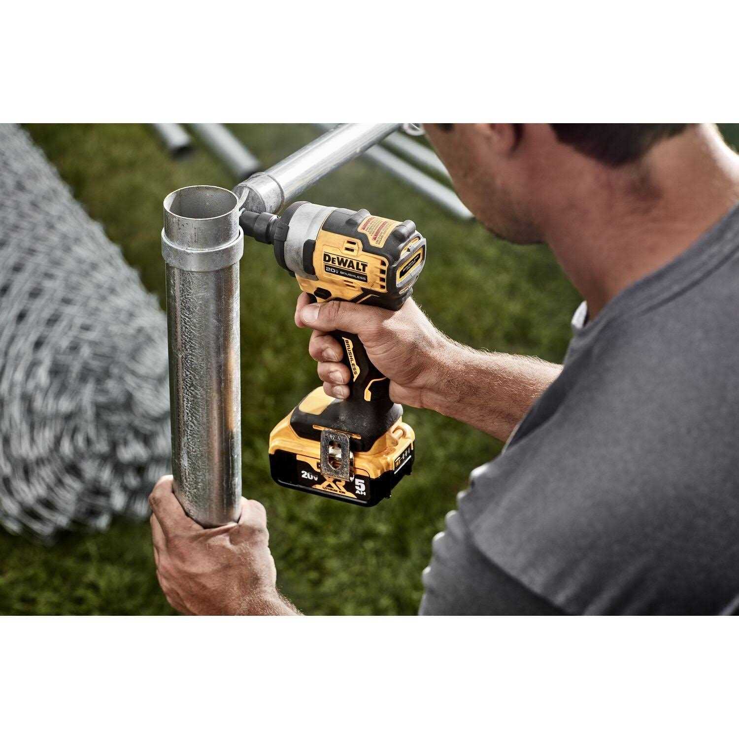 Dewalt 20V MAX 1/2 in. Cordless Impact Wrench with Hog Ring Anvil Kit DCF911P2 - Cheap Fitting
