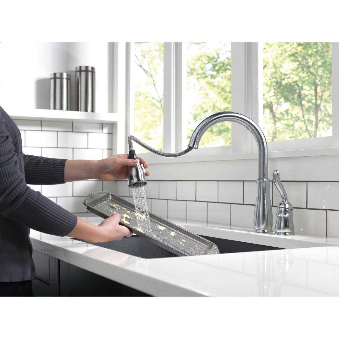 Delta Leland Single Handle Pull Down Kitchen Faucet - Cheap Fitting