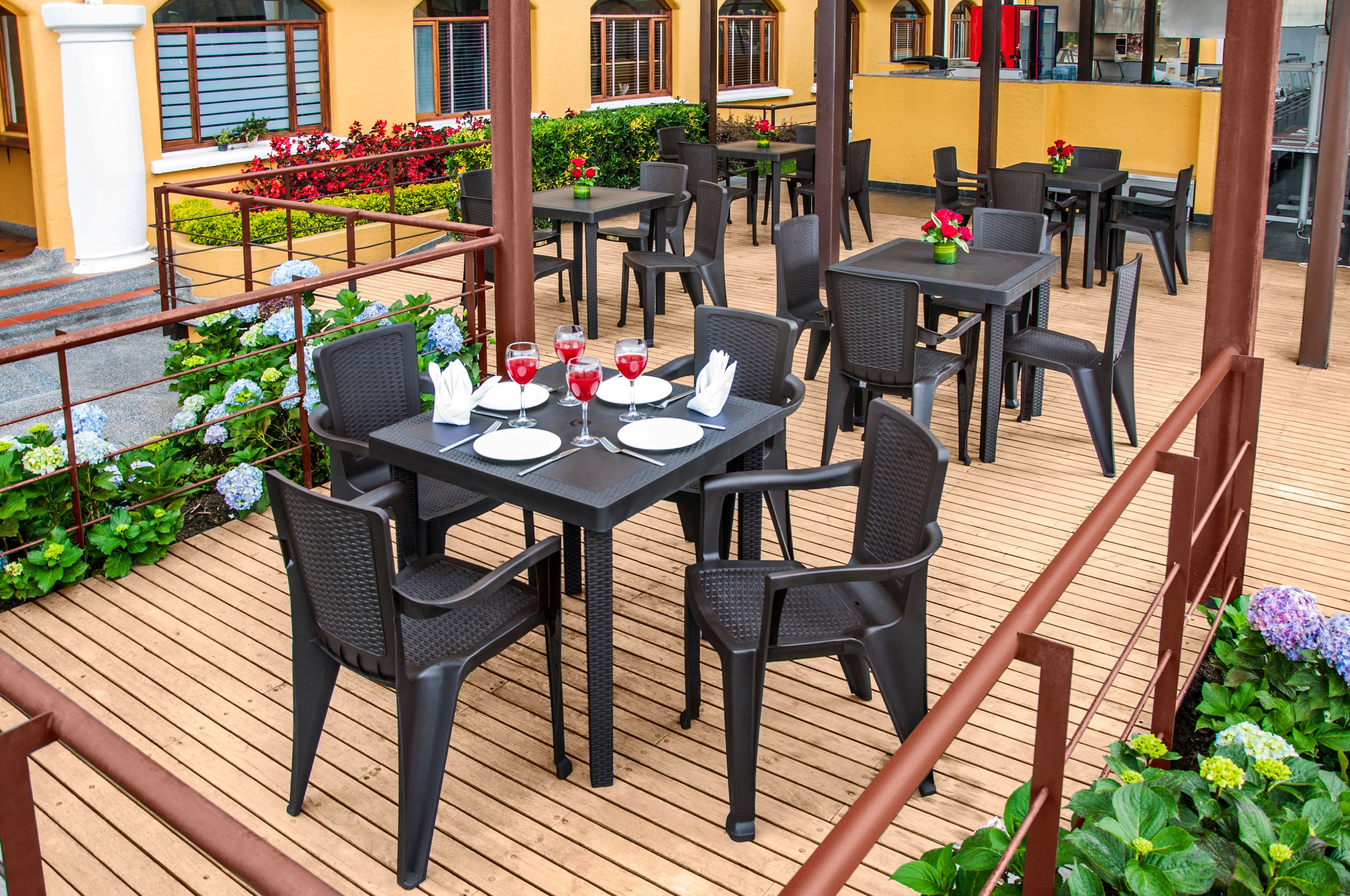 MQ Infinity PP Resin 5 - Piece Outdoor Patio Table and Chairs Set, Taupe - Cheap Fitting