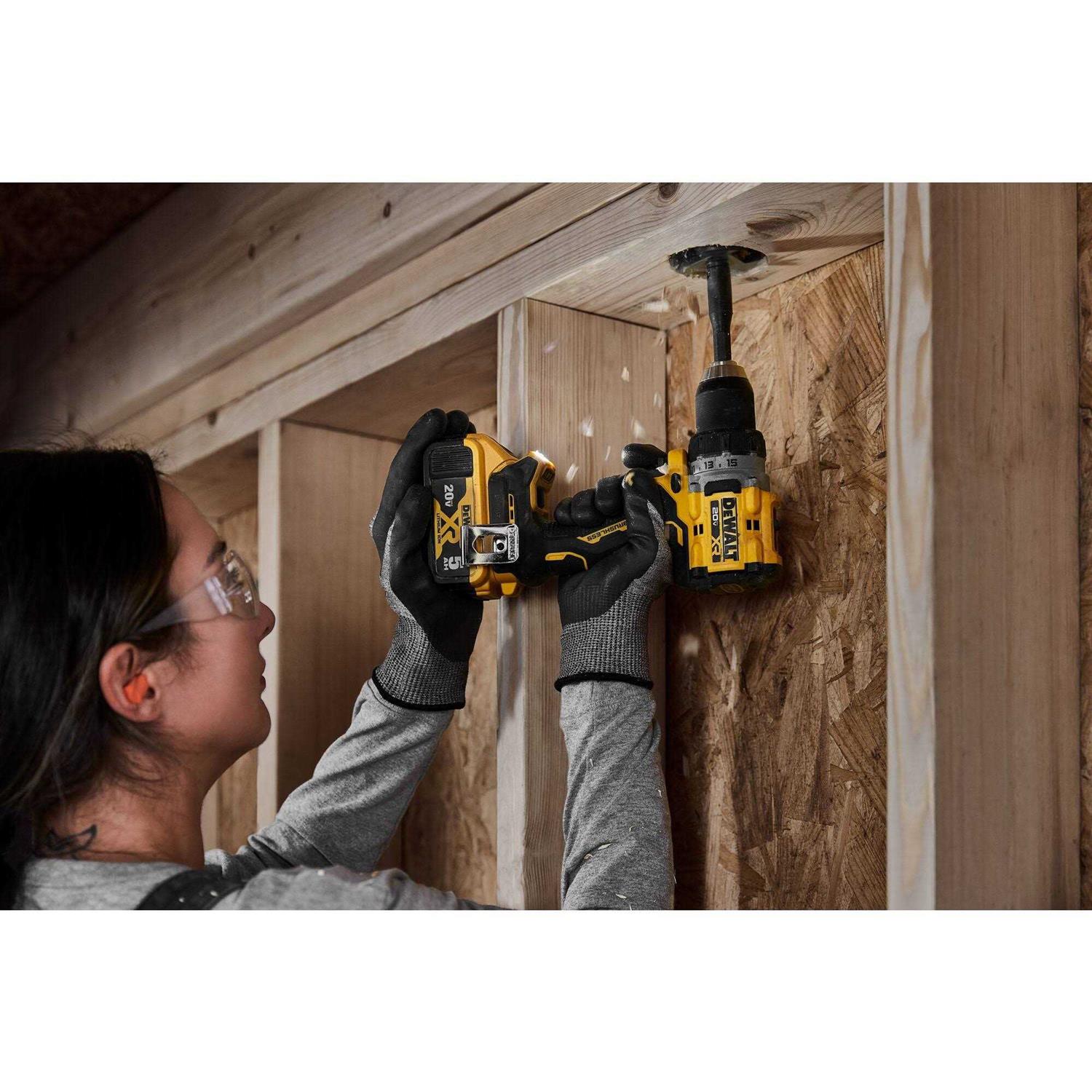 DEWALT DCD800P1 20V MAX XR Brushless Cordless 1/2 in. Drill/Driver Kit - Cheap Fitting