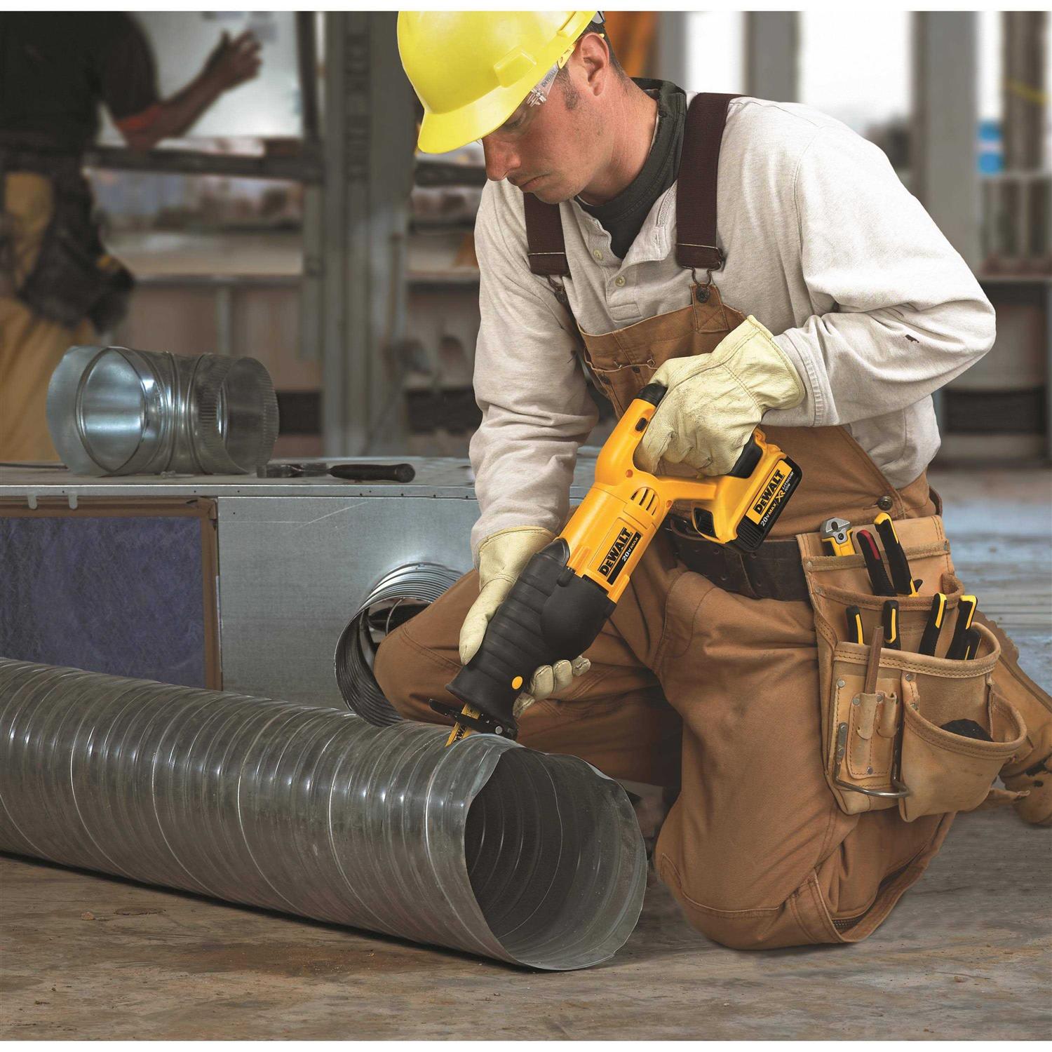 Dewalt DCS380B 20V MAX Reciprocating Saw - Cheap Fitting