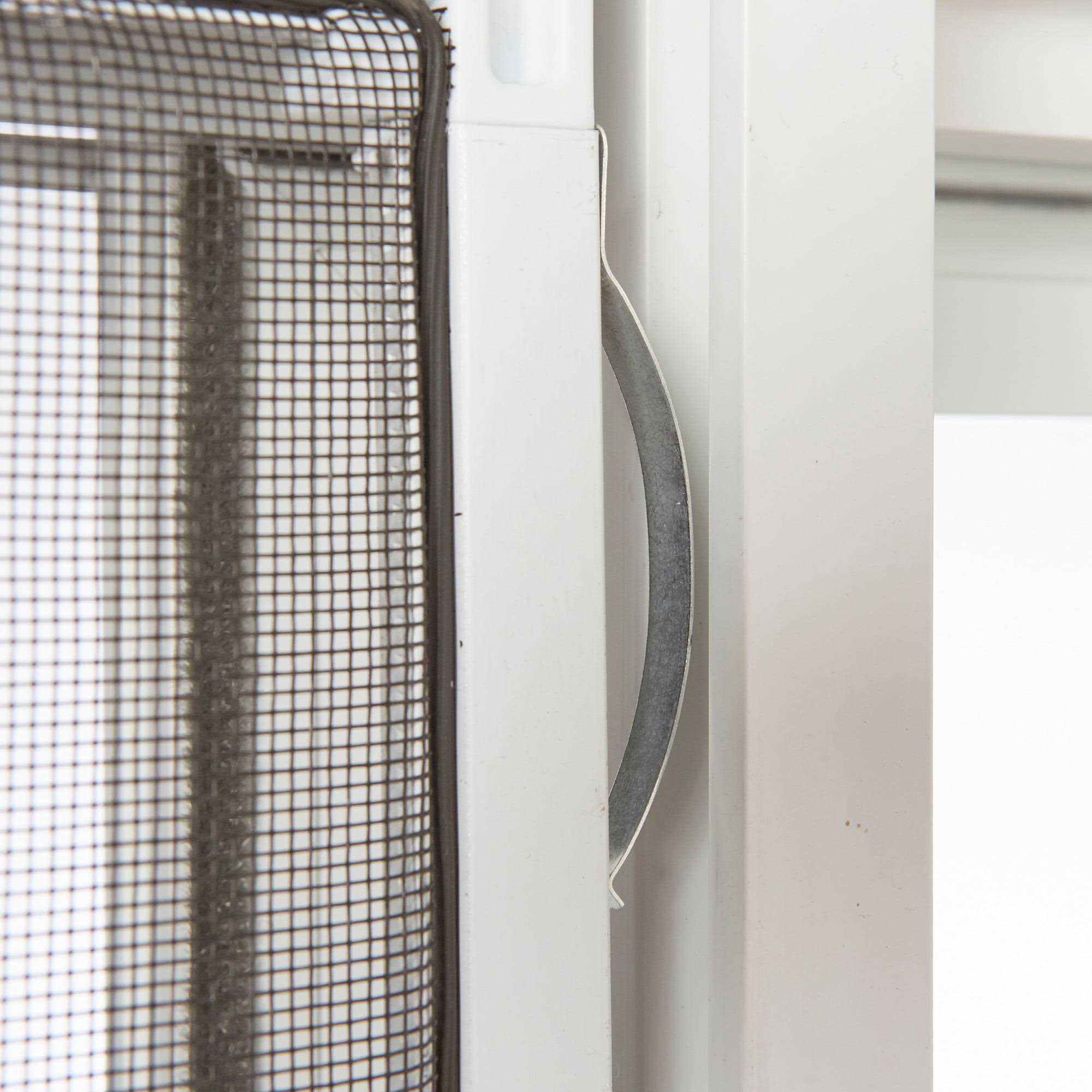 Project Source 10001 Series 23.5-in x 23.5-in x 3-in Jamb Left-operable Vinyl VUS2424PS - Cheap Fitting