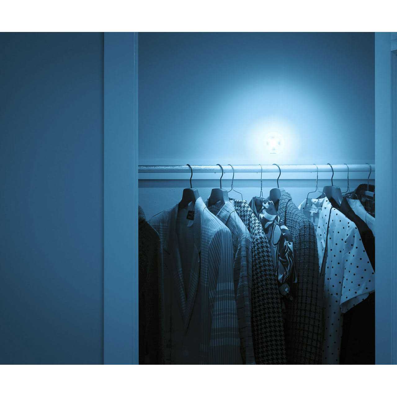 As Seen On TV White Power Remote & LED Lights Set - Cheap Fitting