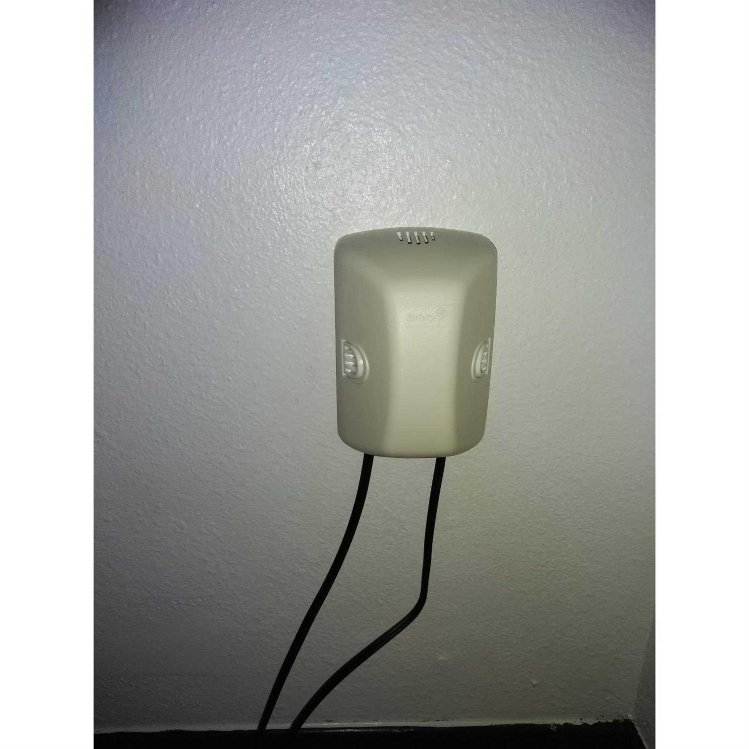 Safety 1st Outlet Cover with Cord Shortener - Cheap Fitting