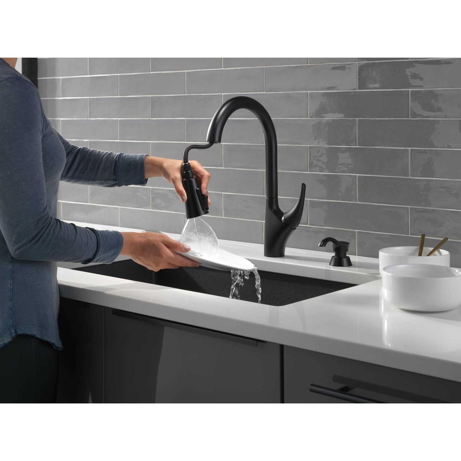 Delta Anderson Matte Black 1-Handle Deck-Mount Pull-Down Handle Kitchen Faucet Deck Plate Included - Cheap Fitting