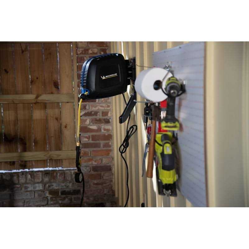 Michelin Mbl-go Oil Free 1.5 HP 115 Volt Wall Mount Air Compressor with 32′ Built in Retractable Hose - Cheap Fitting