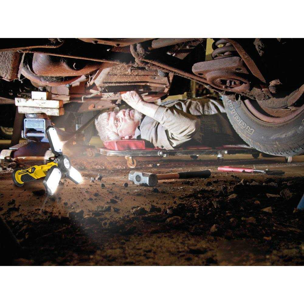 Stanley SAT3S Satellite 300-Lumen Rechargeable LED Work Light - Cheap Fitting