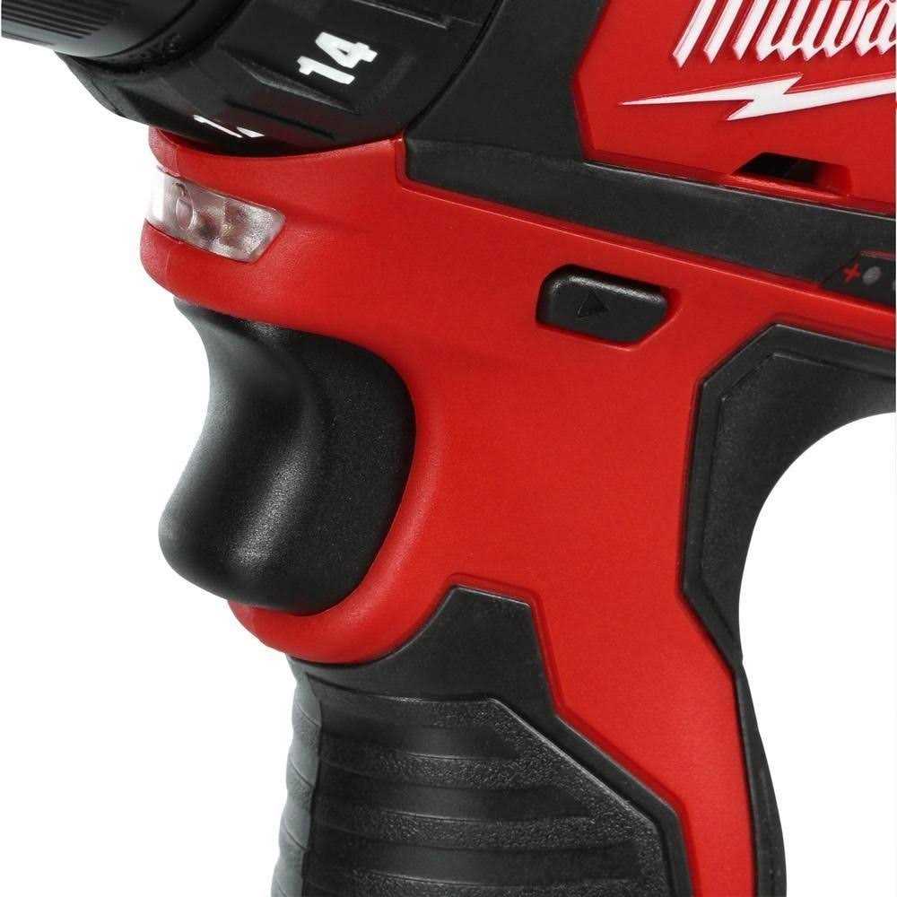Milwaukee M18 2702 - Cheap Fitting