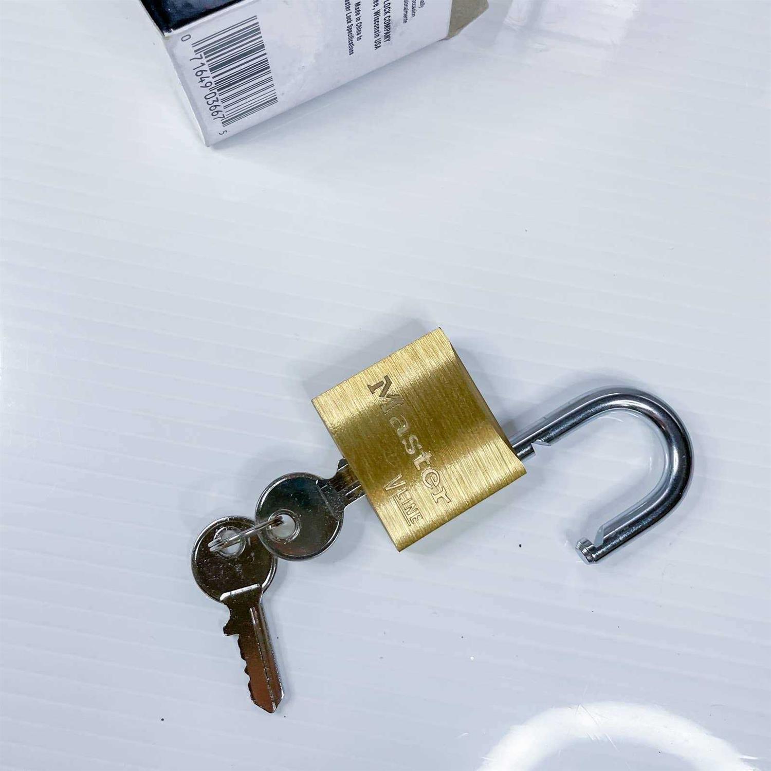 Master Lock Brass Keyed Padlock 4140 - Cheap Fitting