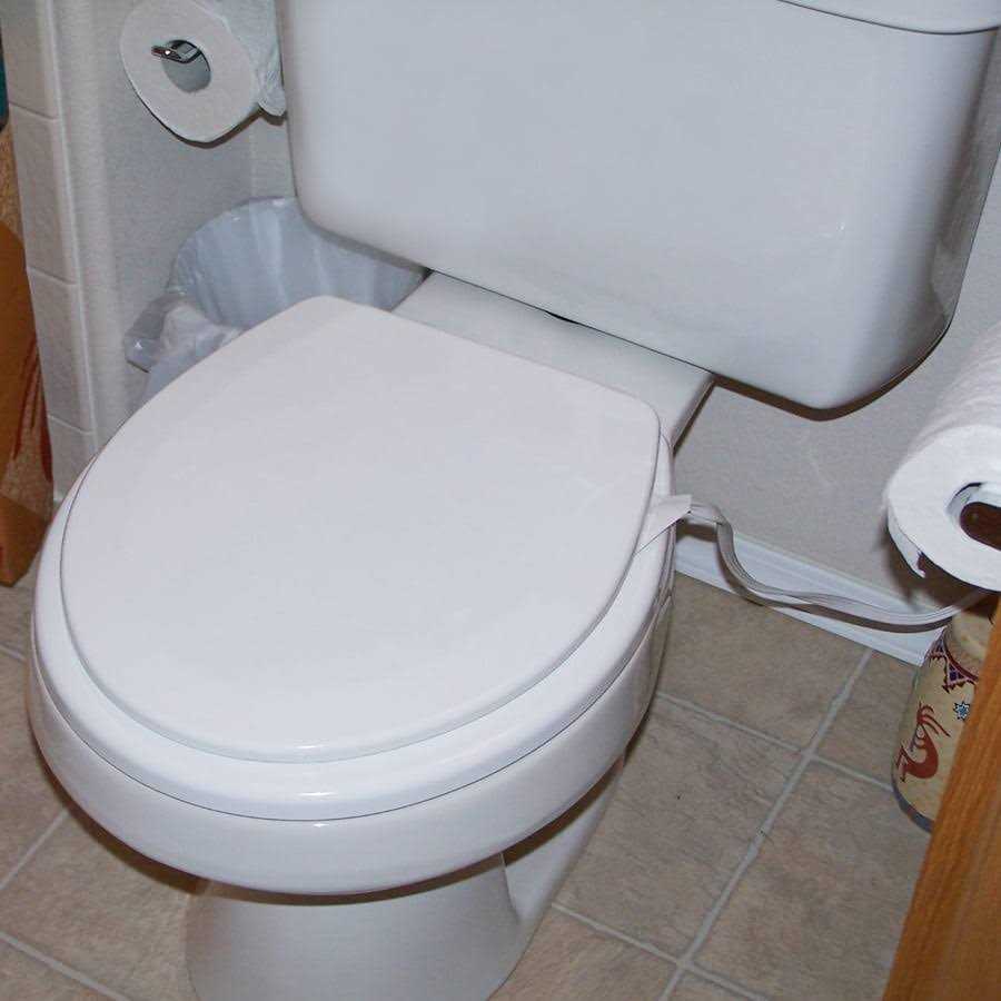 Toastie Tush Round Easy to Use Toilet Seat Heater - Cheap Fitting