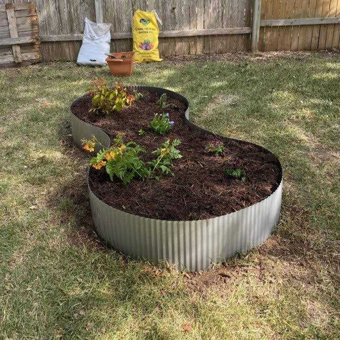 Dakota Tin Corrugated Garden Edging - Cheap Fitting