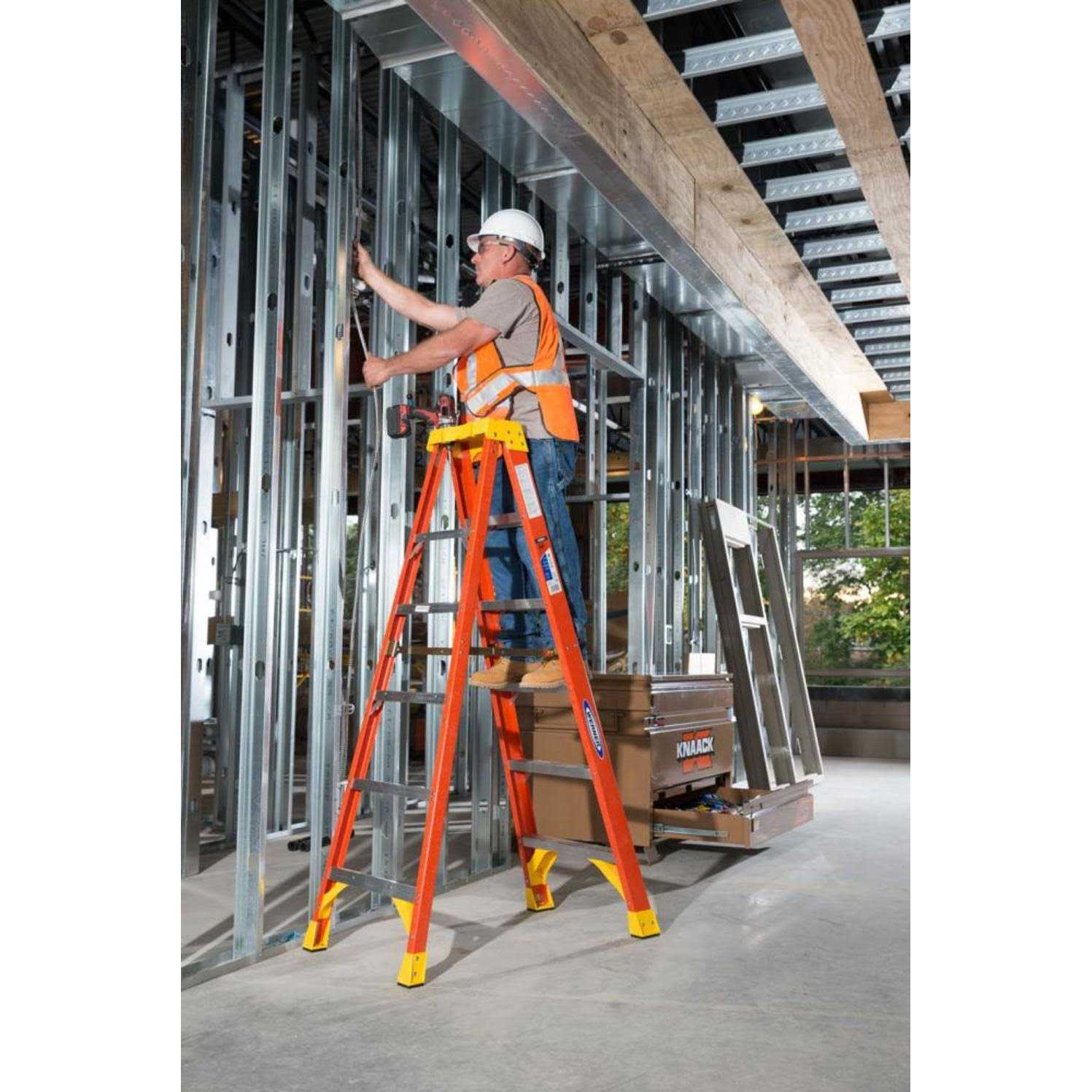 Werner 3 ft. Type IA Fiberglass Step Ladder 6203 - Cheap Fitting