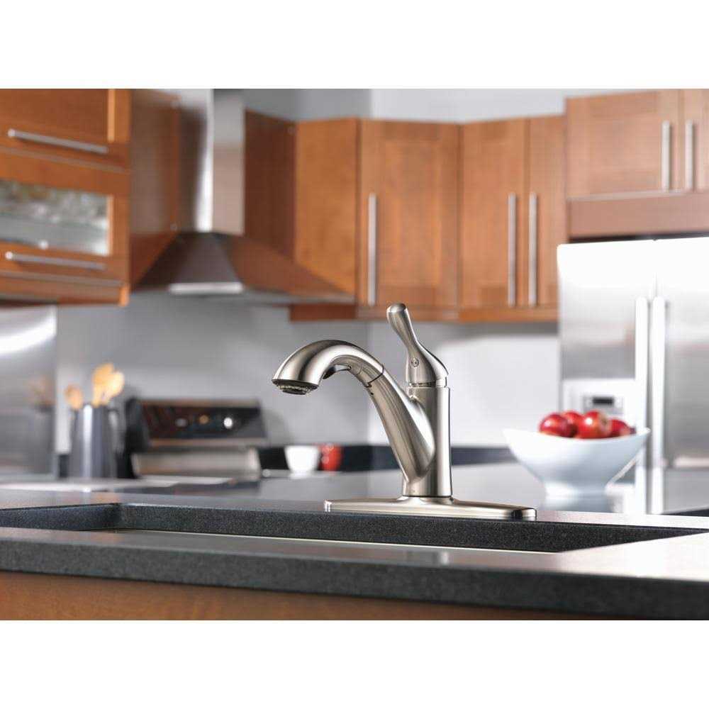 Delta Grant One Handle Stainless Steel Pull-Out Kitchen Faucet - Cheap Fitting