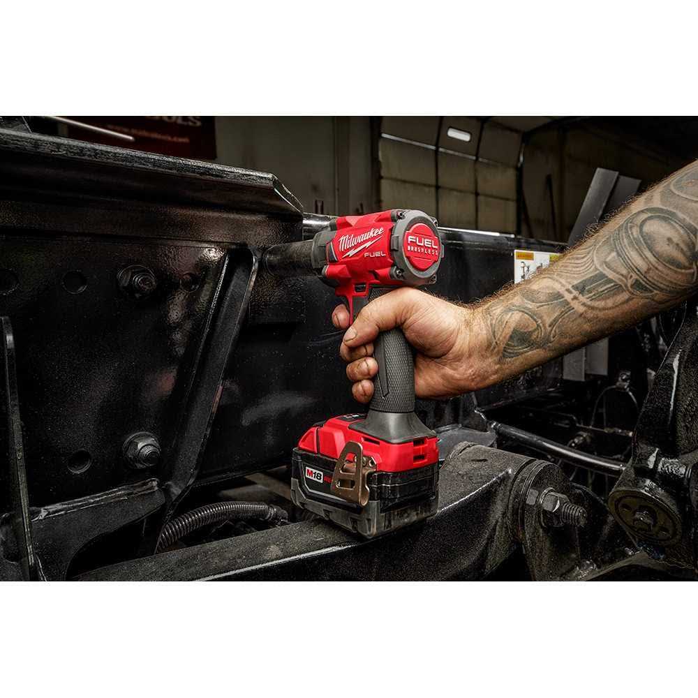 Milwaukee M18 FUEL 3/8 Impact Wrench with Friction Tool Reconditioned 2854-80 - Cheap Fitting