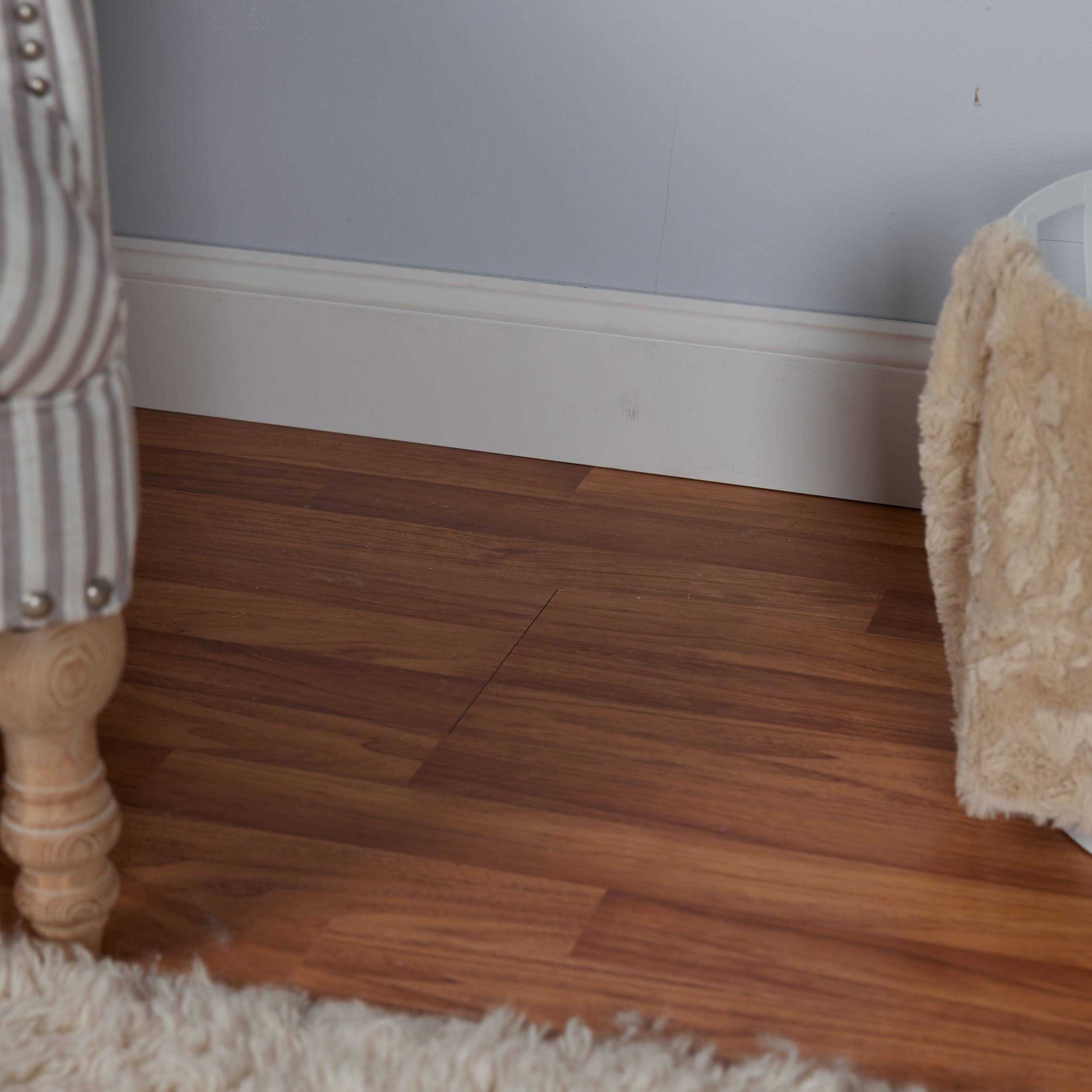 RELIABILT 1/2-in x 5-1/4-in x 8-ft Colonial Primed MDF Baseboard Moulding 163E 8FBDPM - Cheap Fitting