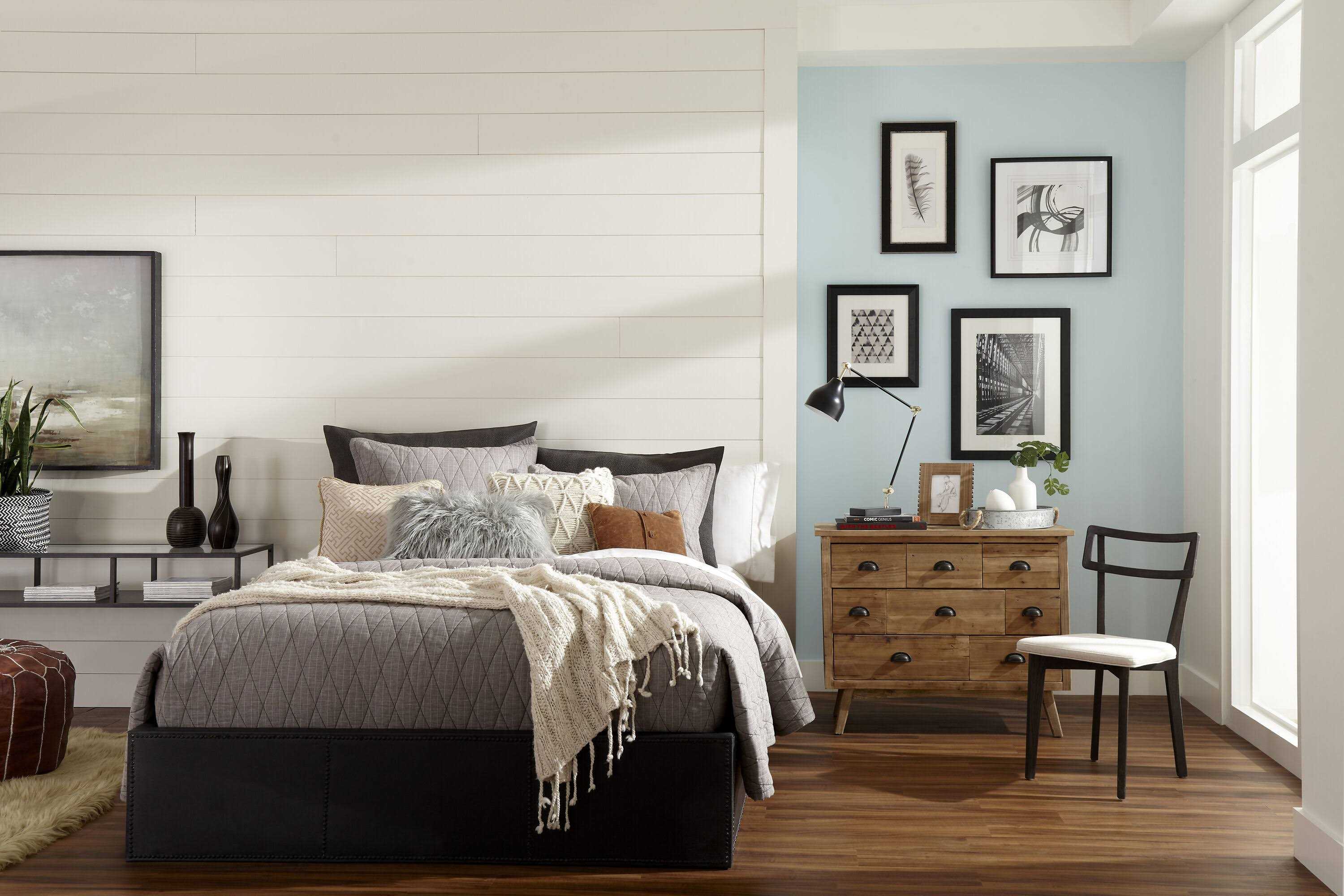 RELIABILT 5.25-in x 12-ft Painted White MDF Shiplap Wall Plank L5SLN - Cheap Fitting