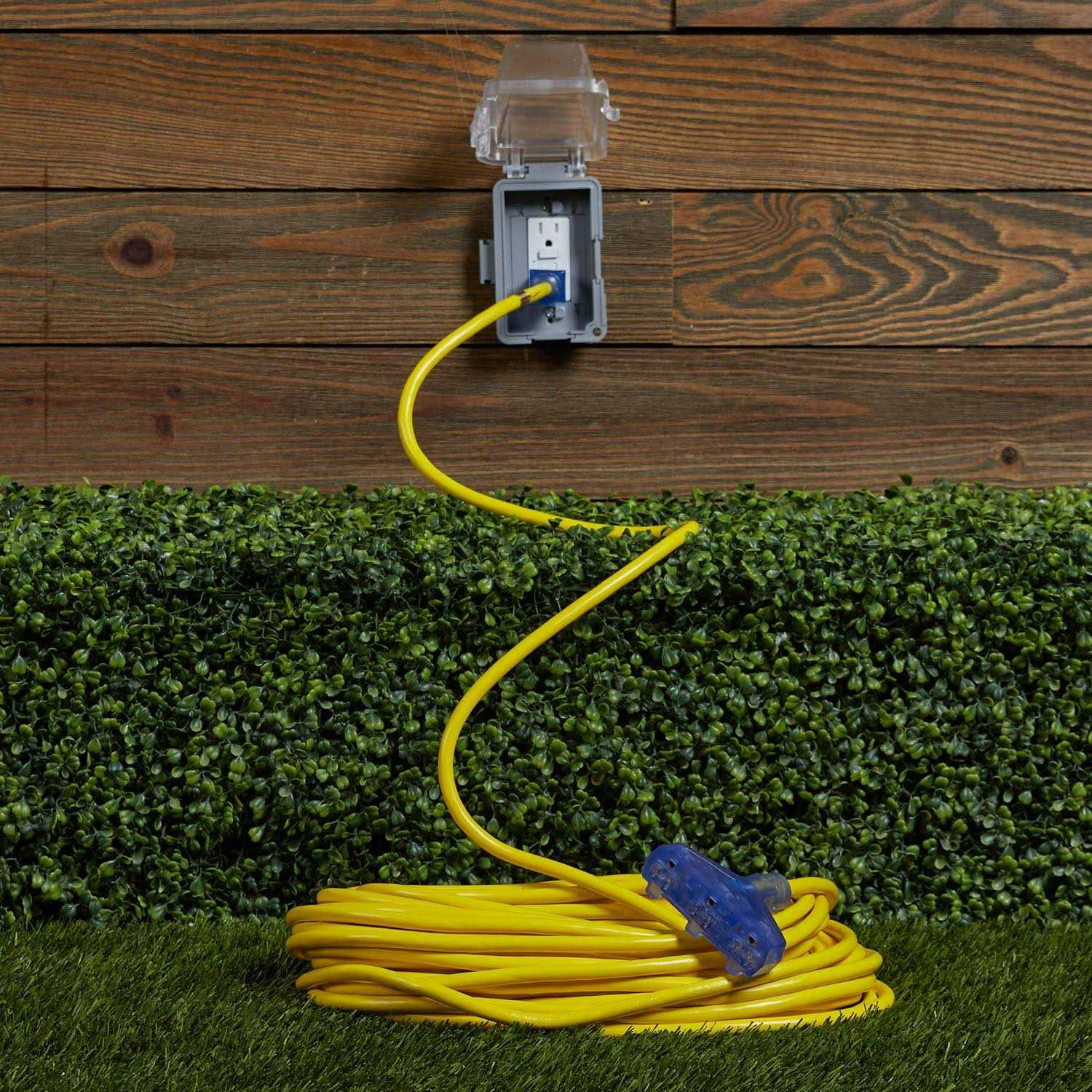 Utilitech Contractor Cord 100-ft 12 / 3-Prong Outdoor Sjtw Heavy Duty Lighted Extension Cord UTP611835 - Cheap Fitting