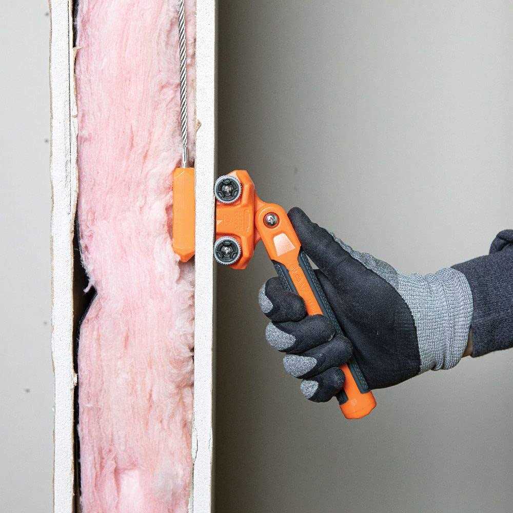 Klein Tools Magnetic Wire Puller and 30 ft. Glow Fish Rod Set - Cheap Fitting