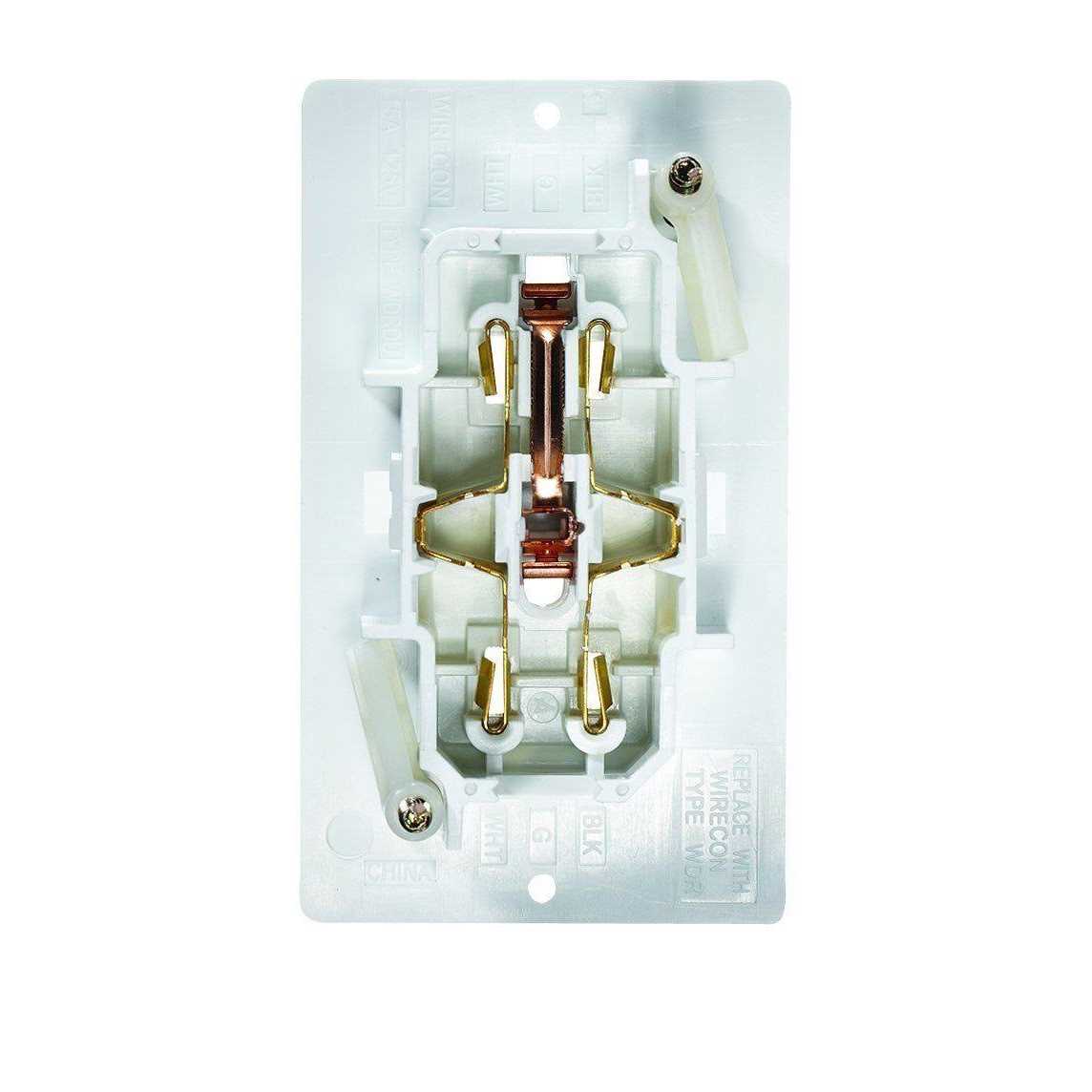 RV Designer S811 Dual Outlet With Cover-Plate - Cheap Fitting