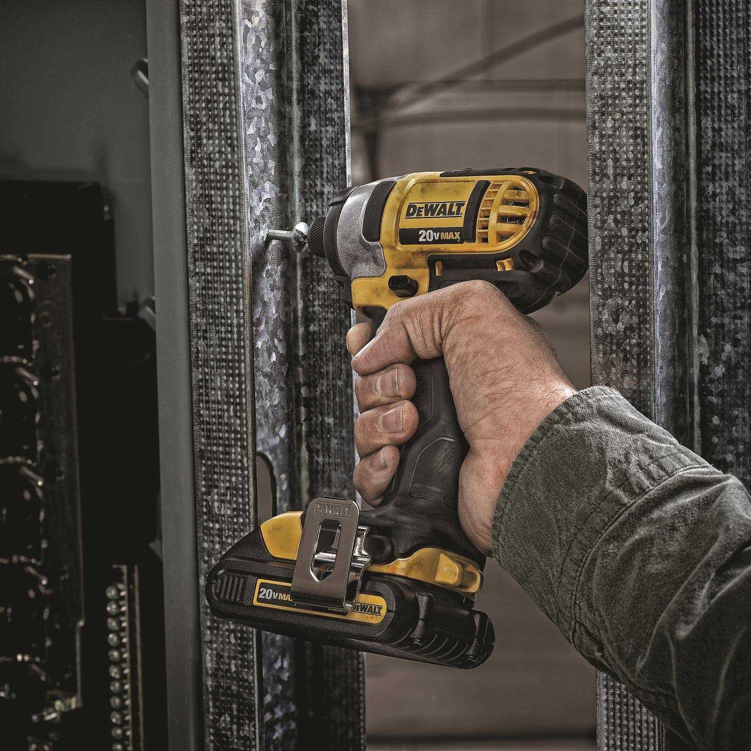 DEWALT DCK340C2 3-Tool Combo Kit - Cheap Fitting