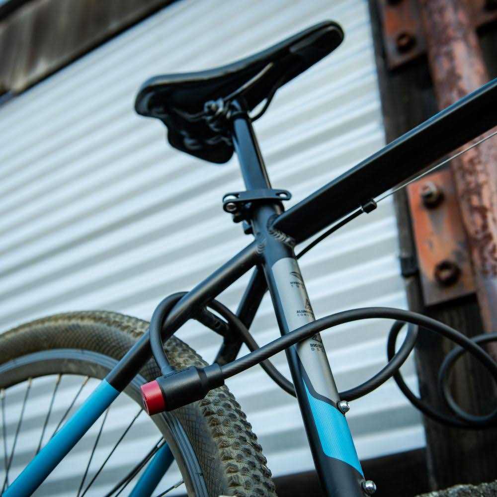 Blackburn 5 ft. x 10mm Key Cable Bike Lock - Cheap Fitting