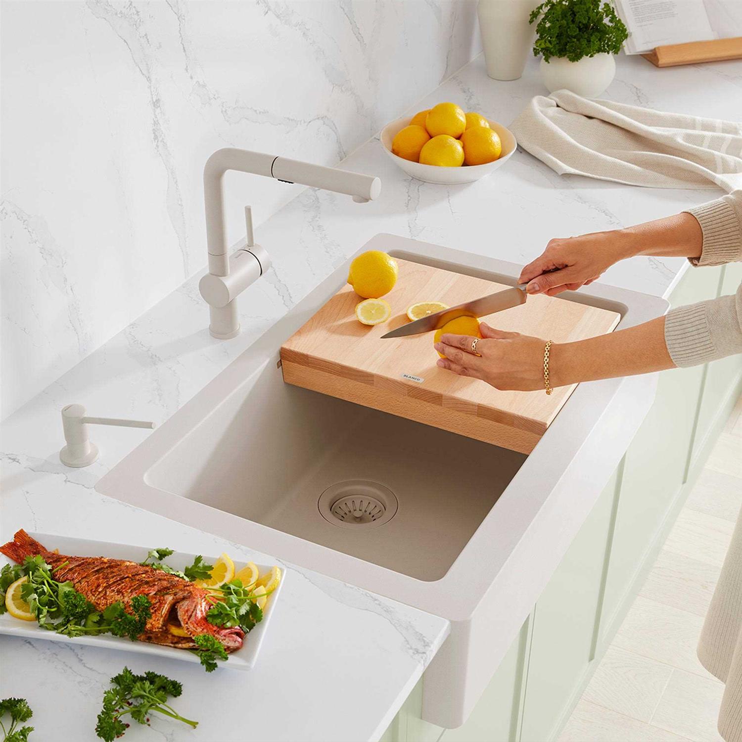 Blanco Linus Pull-Out Kitchen Faucet 1.5 GPM - Cheap Fitting