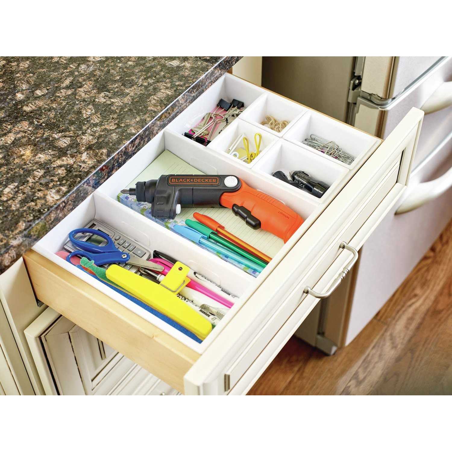 BLACK+DECKER 4V MAX Cordless Screwdriver with Led Light - Cheap Fitting