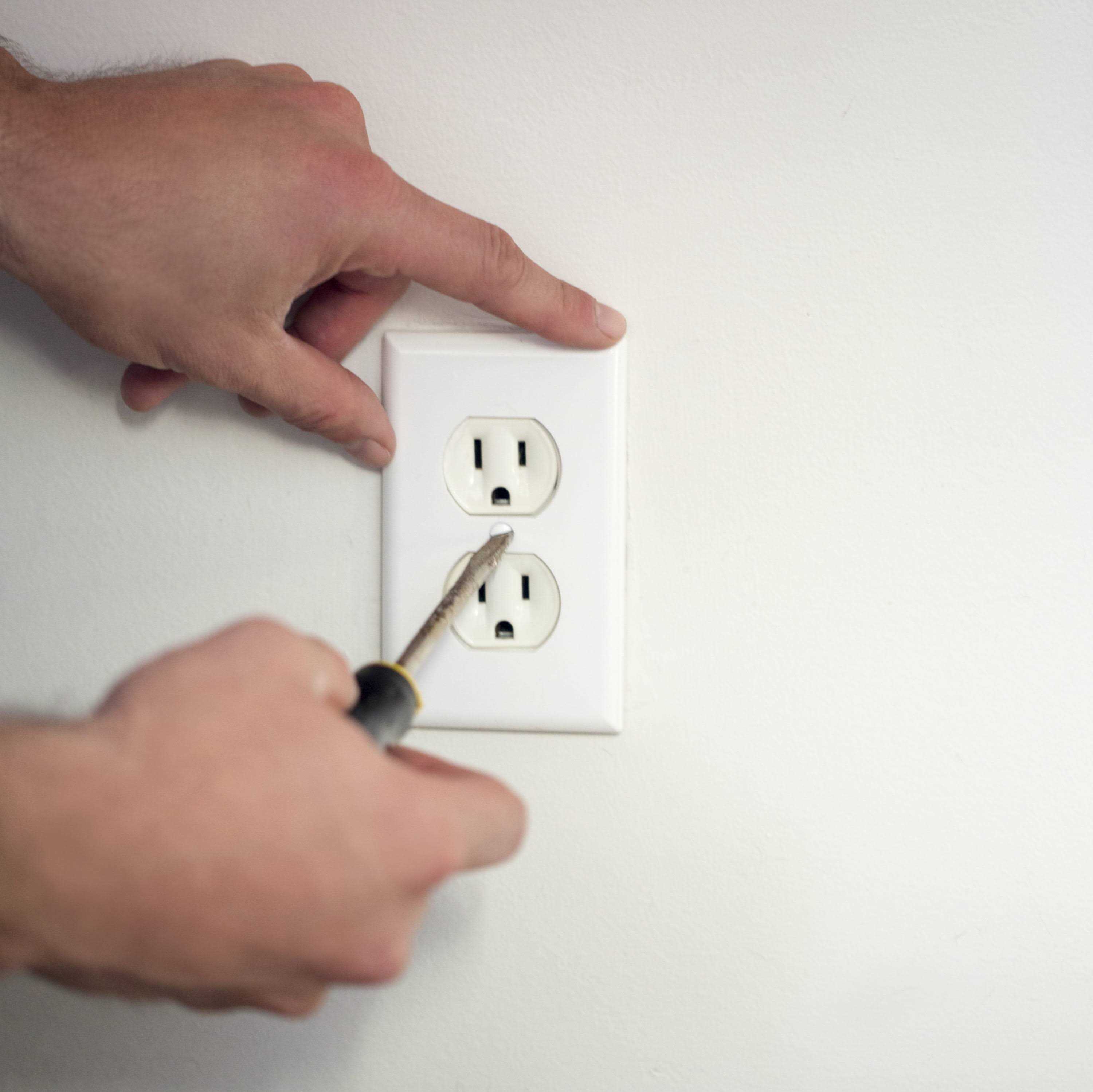 Duck Brand Socket Sealers Universal - Cheap Fitting