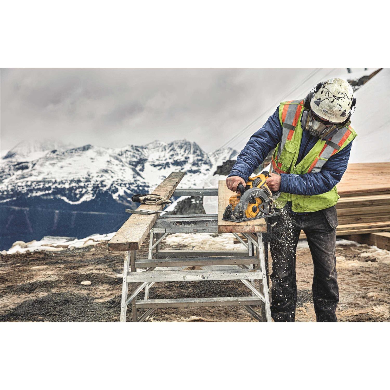 Dewalt FLEXVOLT 60V MAX 7-1/4 Cordless Worm Drive Style Saw DCS577X1 - Cheap Fitting