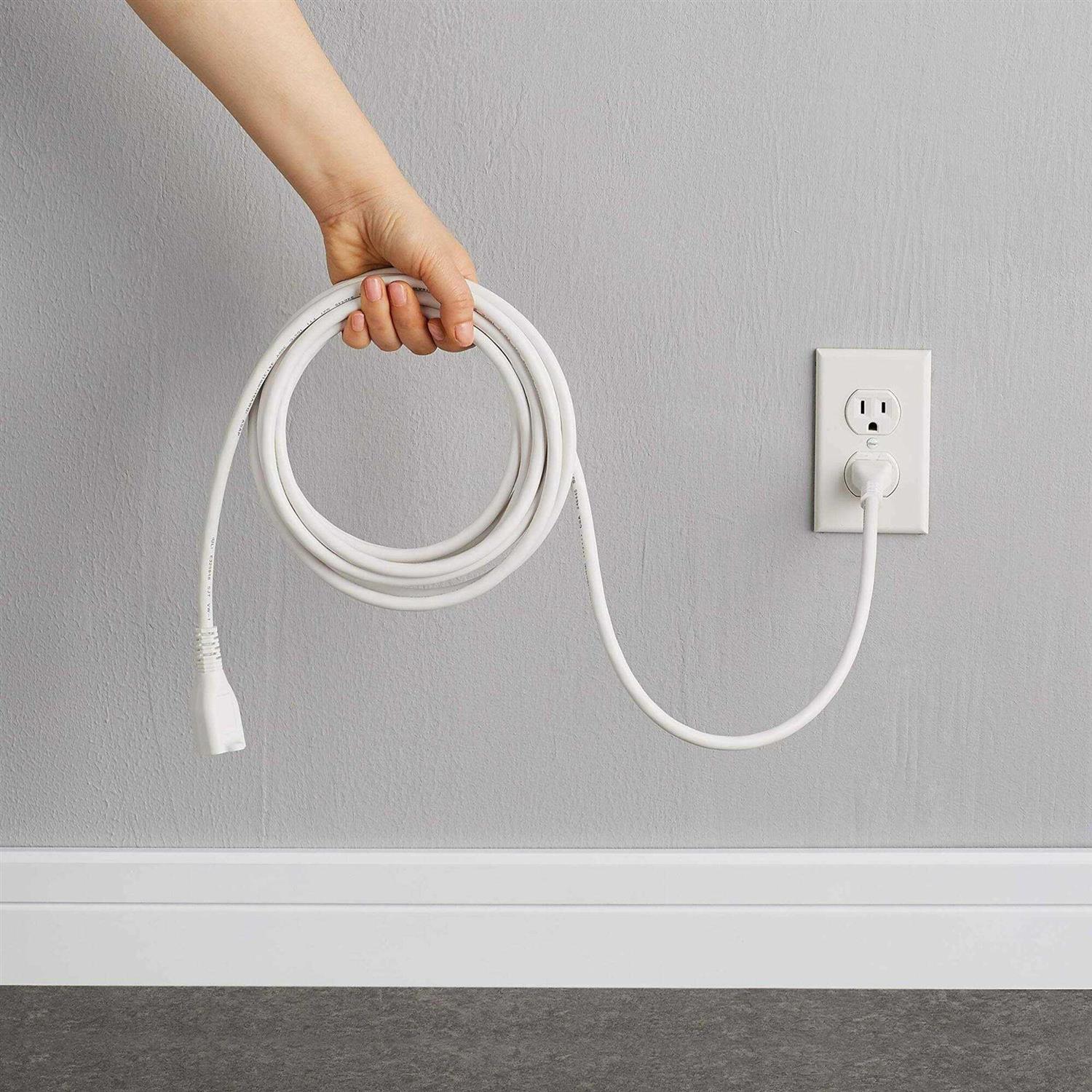 Amazon Basics Basics Extension Cord - Cheap Fitting