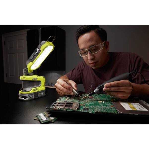 RYOBI ONE+ 18V Cordless 2-Tool Combo Kit with Hybrid LED Project Light and Cordless Tool - Cheap Fitting