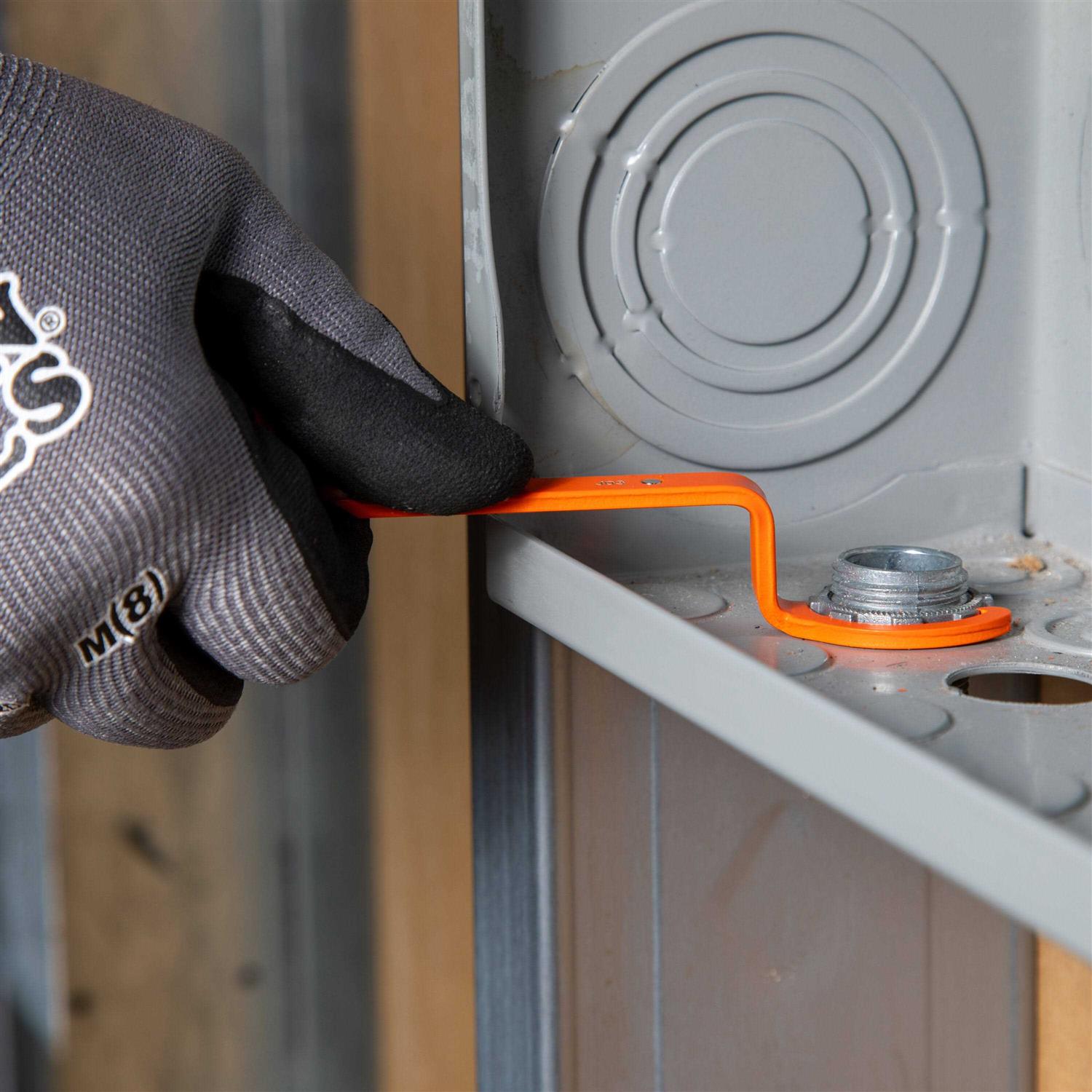 Klein Tools 50900R Locknut Wrench Set - Cheap Fitting