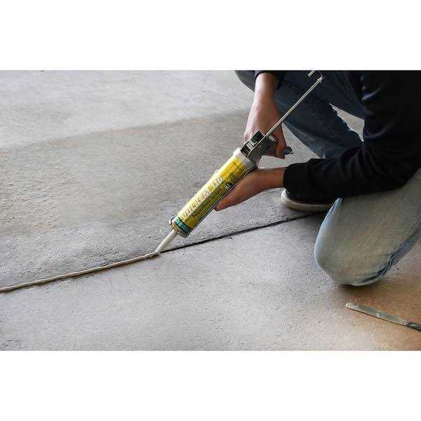 Tremco 10.1 oz Vulkem 116 Polyurethane Sealant - Cheap Fitting