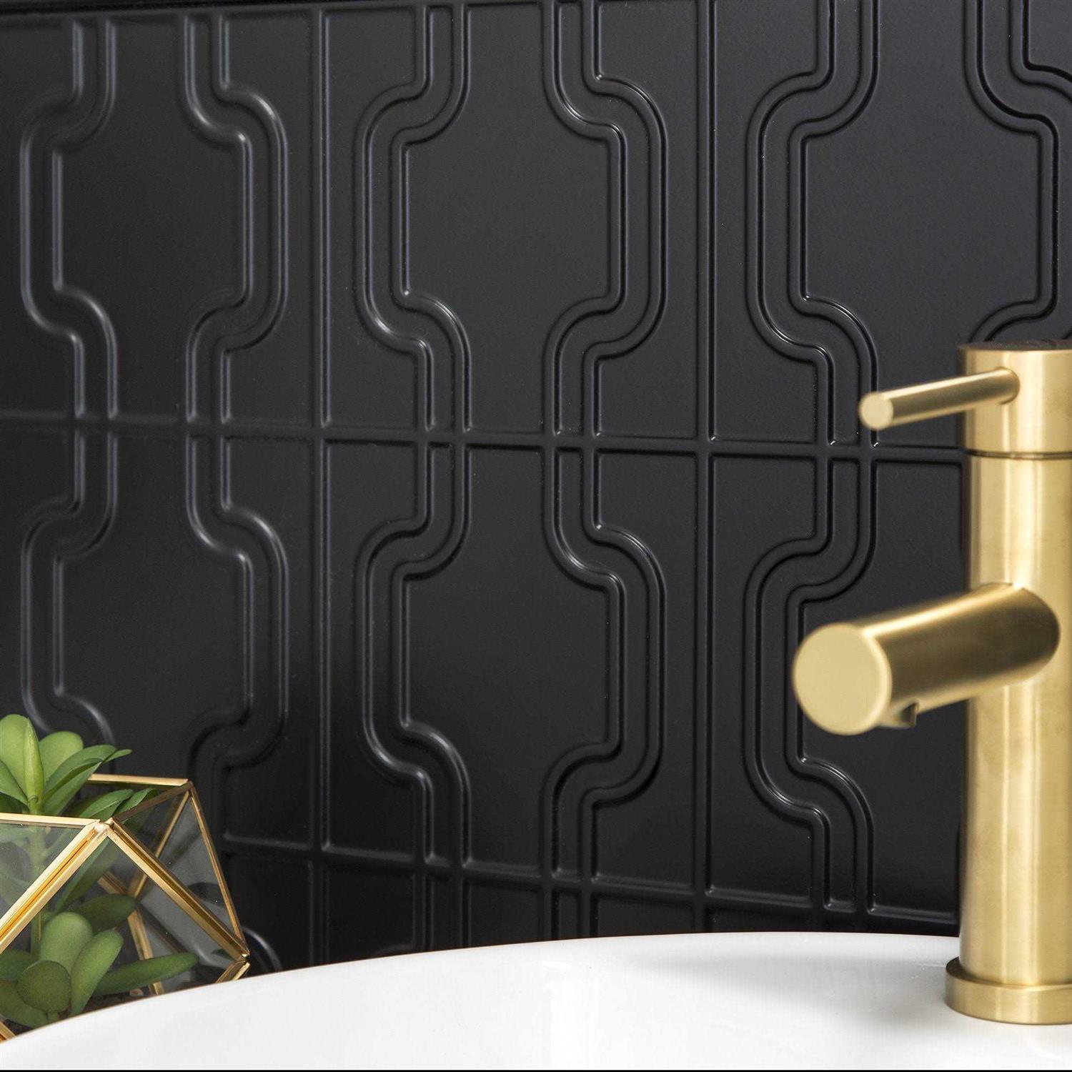 Fasade Chain Decorative Vinyl Backsplash - Cheap Fitting
