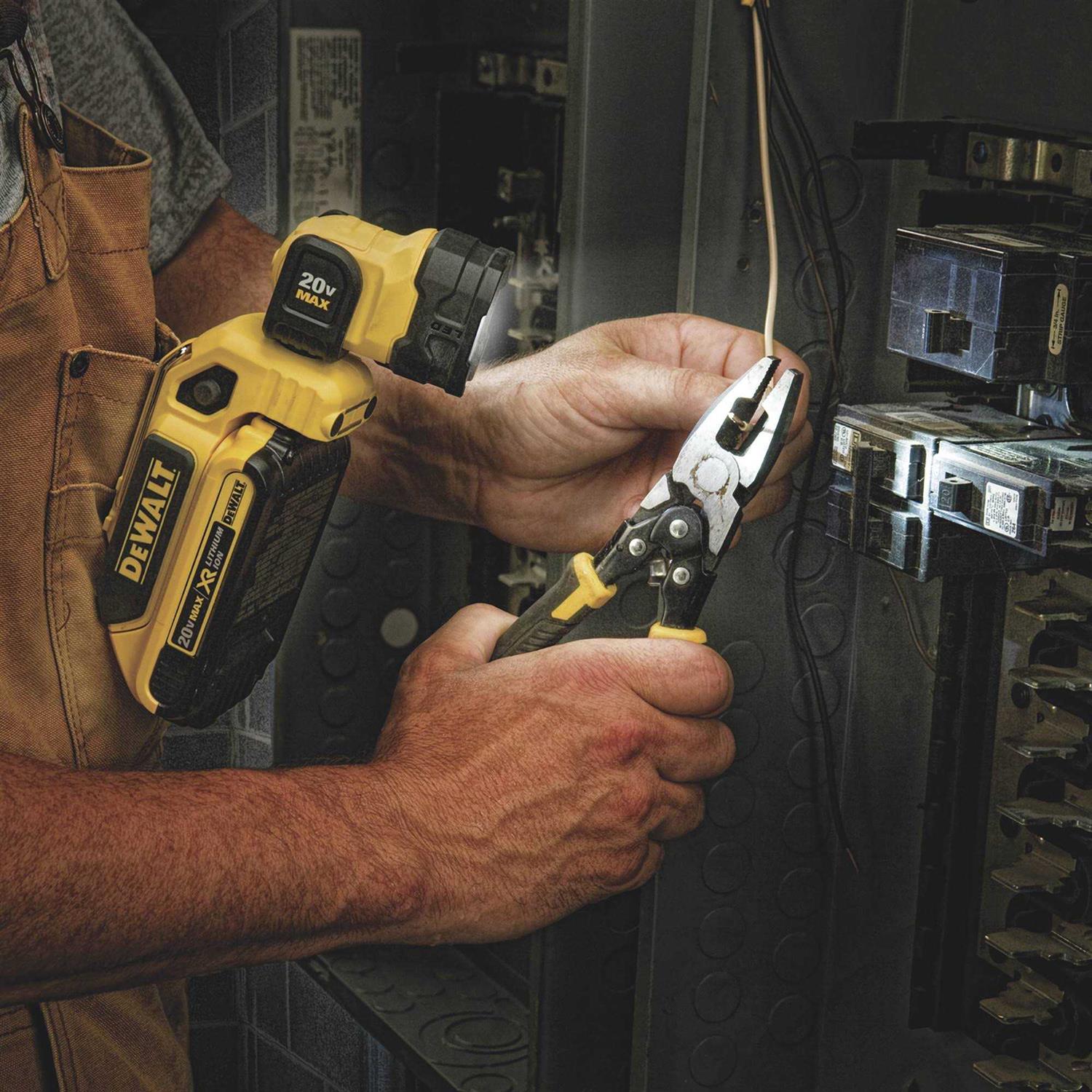 DEWALT DCL044 - Cheap Fitting